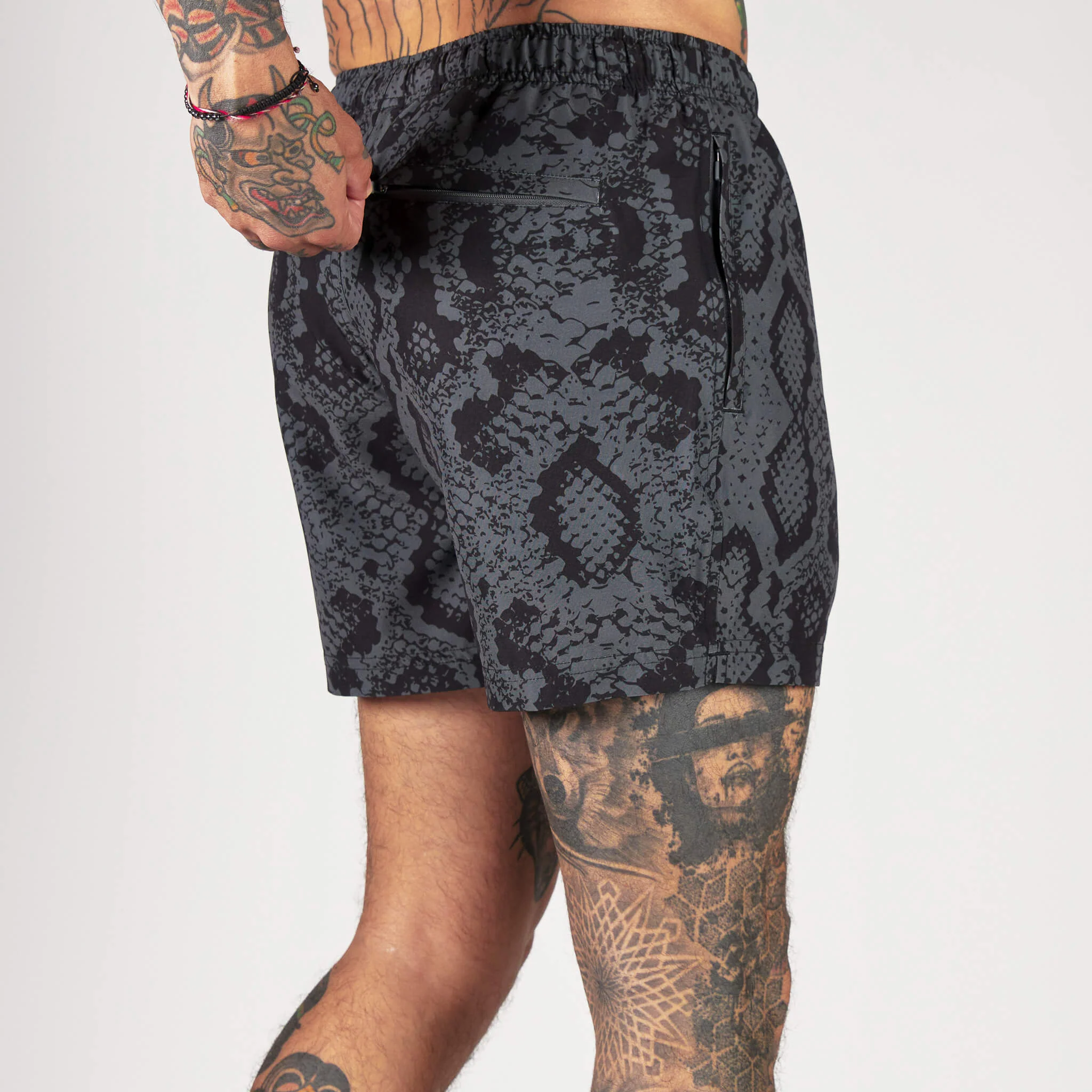 (New) Snakeskin Shorts - Black 6 (New) Snakeskin Shorts - Black